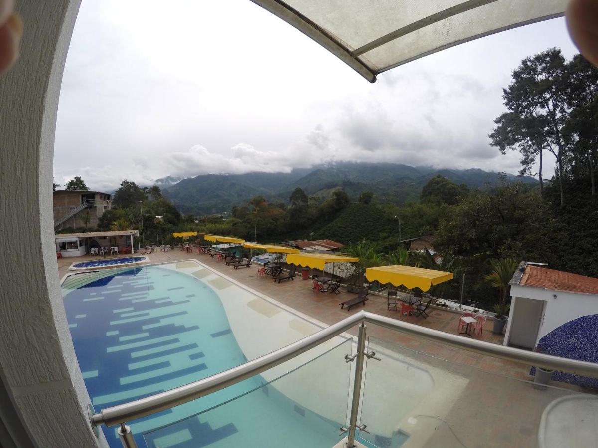 Sky Club Eco Hotel Belen de Umbria Bagian luar foto